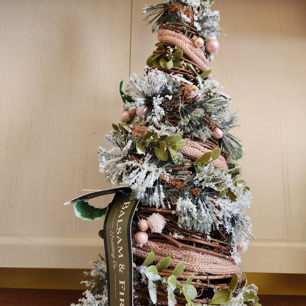 Balsam & Fir Trading Co Decorated Christmas Tree 18" Brand New with Tags
